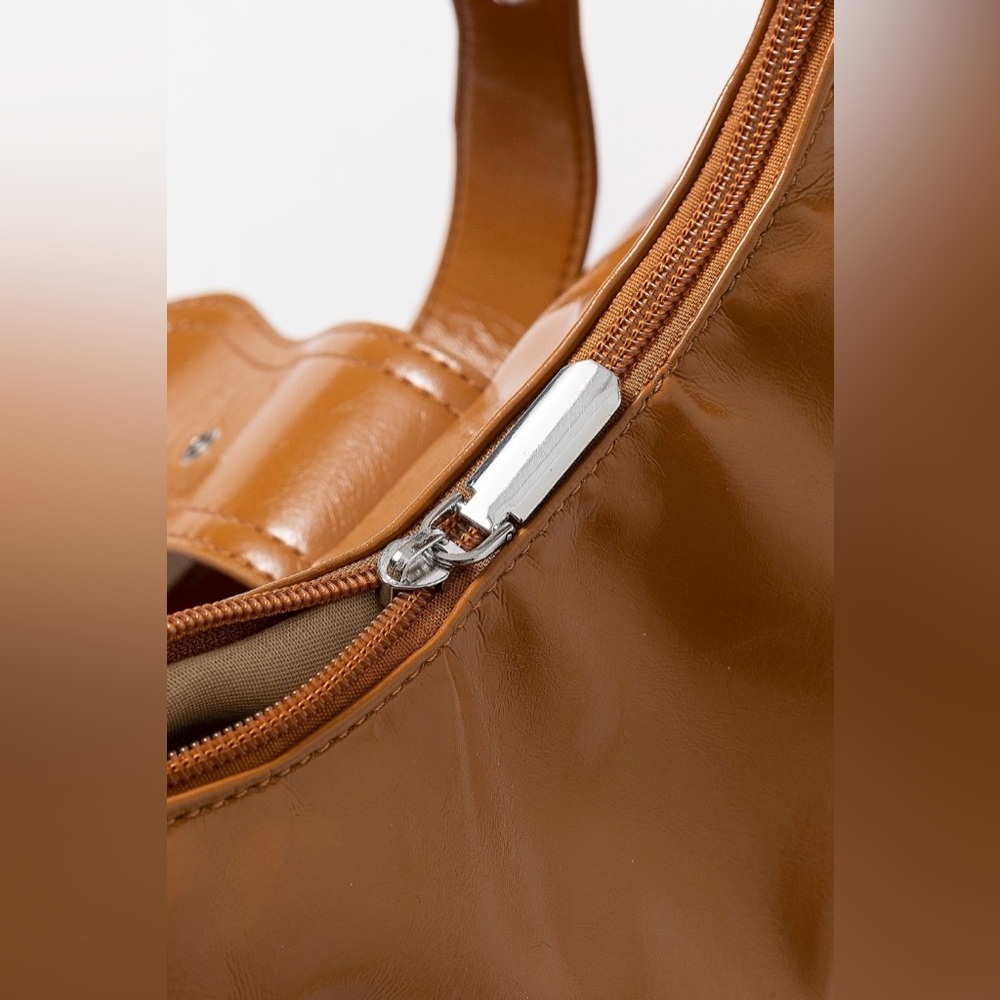 Fame Faux Leather Studded Trim Shoulder Bag🆕 - Picture 5 of 7